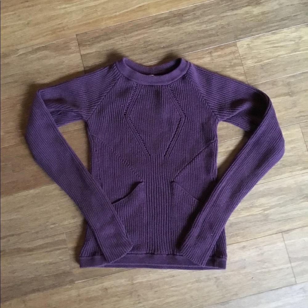 Lululemon burgundy sweater